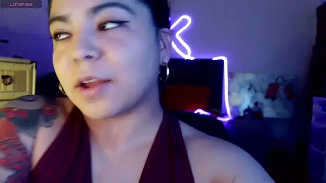 kimmiakiss22's cam snapshot