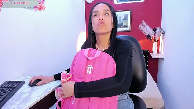 paula_lopez__'s cam snapshot