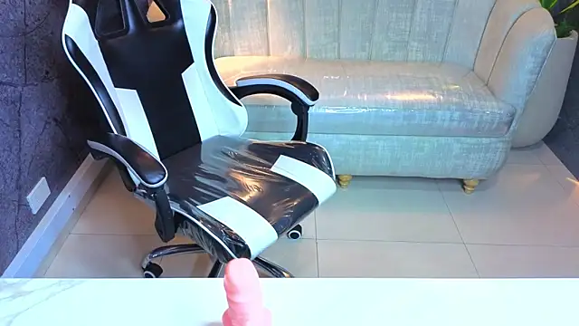 Lisa_Doll_Tx's cam snapshot