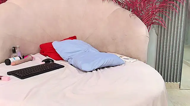 AzulMaveric's cam snapshot