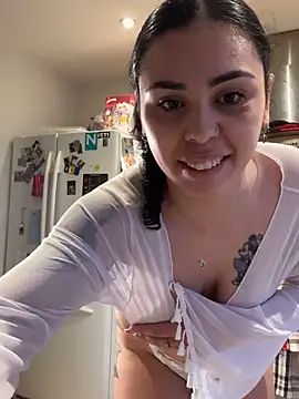 daniella_monroe's cam snapshot