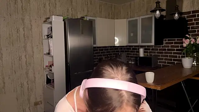 ChrisAmott live sex cam