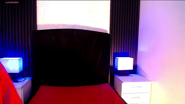 alicia_moom live sex cam