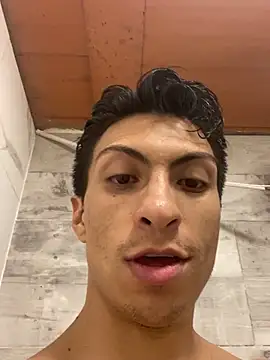 ApoloCruz's cam snapshot