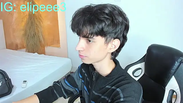 CONNOR_STONNE_'s cam snapshot