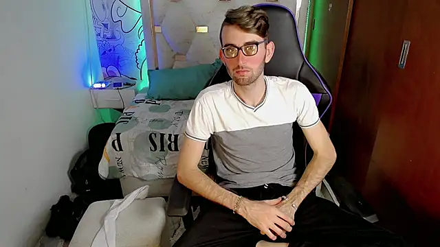 Top_and_bottom's cam snapshot