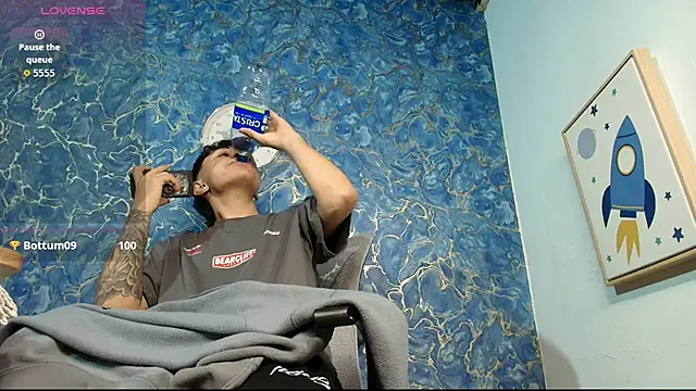 Rhaegal_hot's cam snapshot