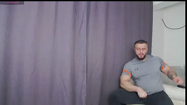 RickyMiami1 live sex cam