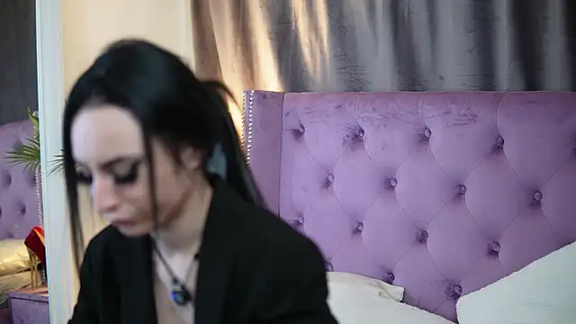 SaraiAngel's cam snapshot