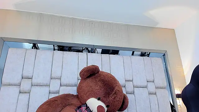 ValeryCooper18 live sex cam