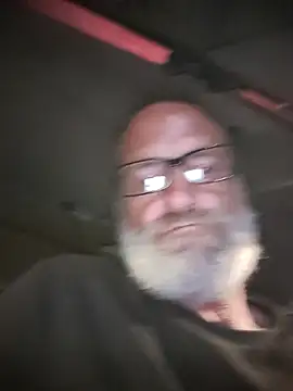 FloppyPickle4u's cam snapshot