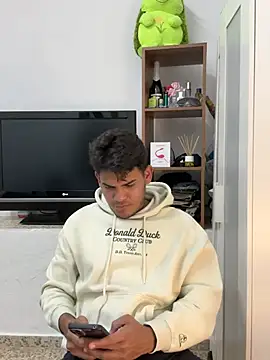 DavShi's cam snapshot