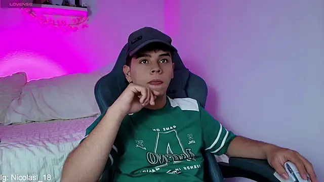 nico_leroy live sex cam