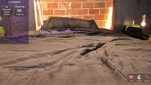 MarcoVitto live sex cam