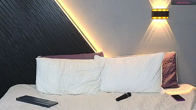 Laia_and_Aloby live sex cam