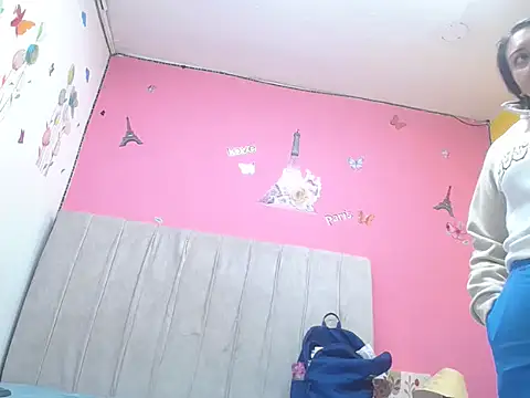 missirina303av's cam snapshot