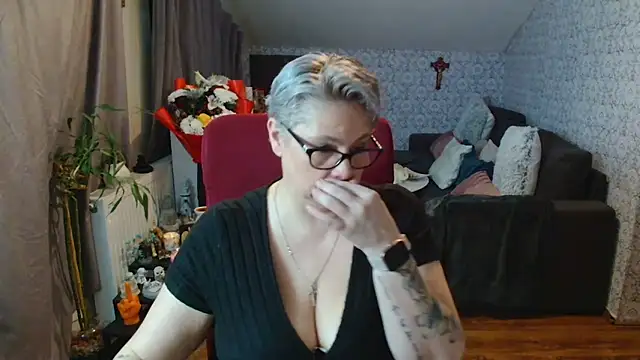 bigtits4you's cam snapshot