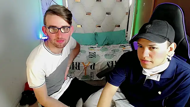 Top_and_bottom's cam snapshot