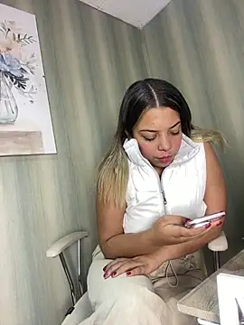 Ada_Pink's cam snapshot