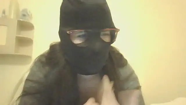 MissMaxime's cam snapshot