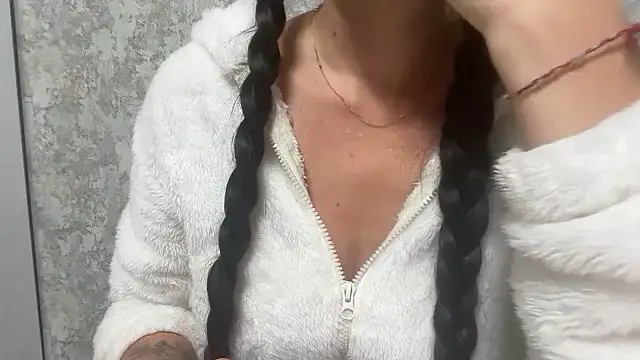 Angelinaa19's cam snapshot