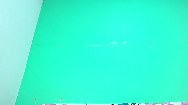 avaleri_cherry's cam snapshot