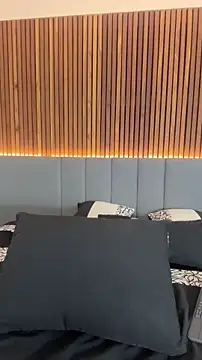 EmiilyAdams_'s cam snapshot