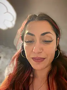 YourQueen18's cam snapshot