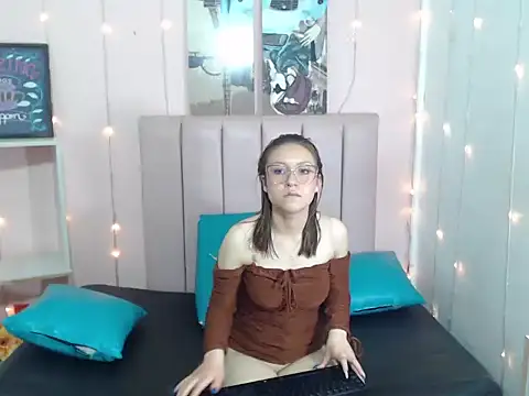 casandraroberthrs707's cam snapshot