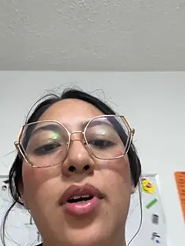 Victoria_Lusty live sex cam