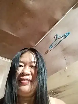 Lovelywoman43 live sex cam