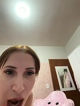 Irresistible24 live sex cam