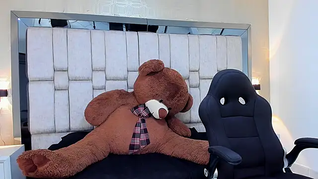 ValeryCooper18 live sex cam