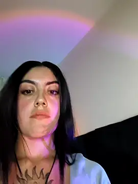 Mazikeen-- live sex cam