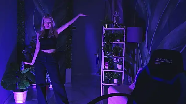 MaoqiBeverly's cam snapshot