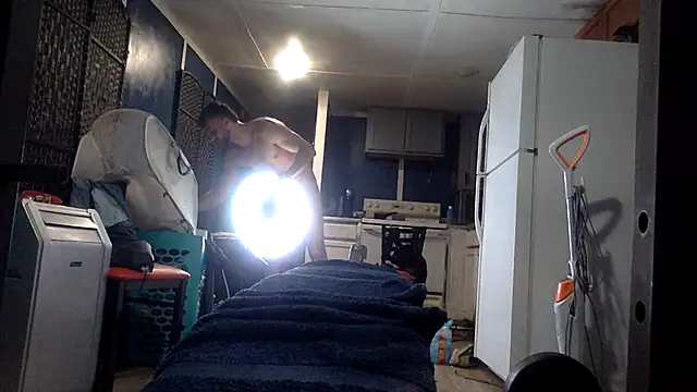 sexyhotstud12 live sex cam