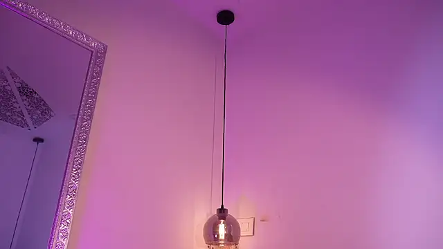 littlee_Sophi_'s cam snapshot