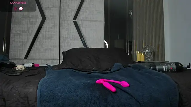 LiamDeep live sex cam