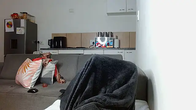 SoftRosee's cam snapshot