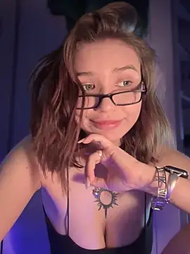 MilliDoll live sex cam