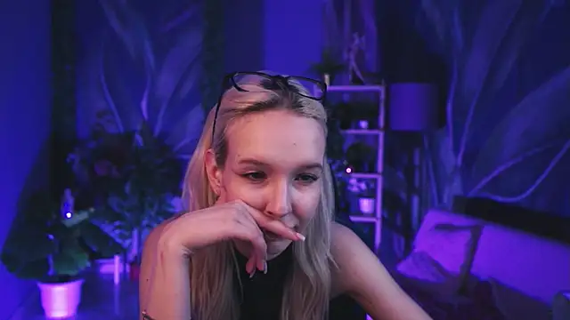 MaoqiBeverly's cam snapshot