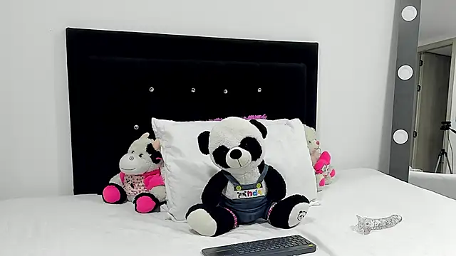 DanielaWane's cam snapshot