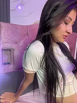 Aylin_fire's cam snapshot