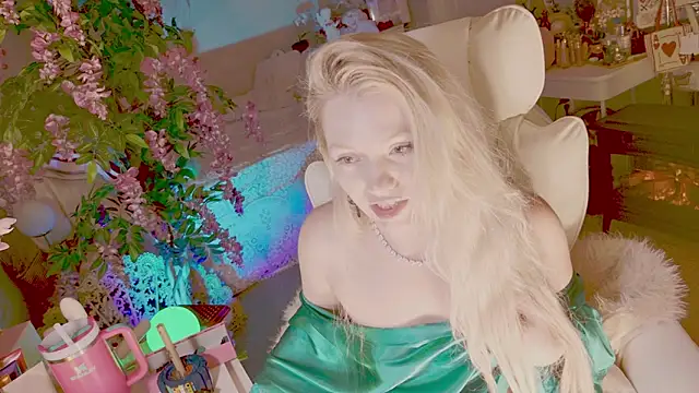 Talulaa's cam snapshot