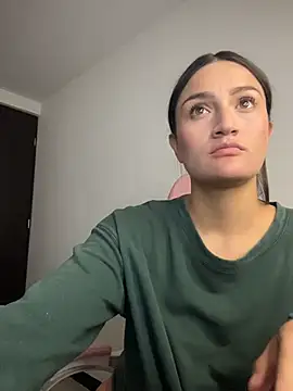 elisa-new's cam snapshot