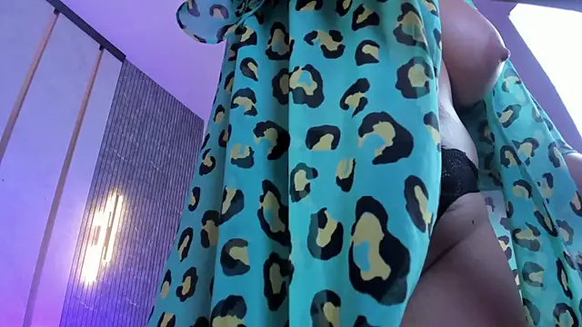 gipsela_gomez's cam snapshot