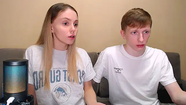 juliaanddima's cam snapshot