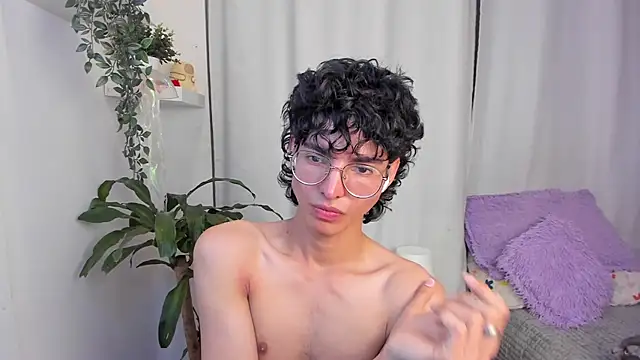 santy-kitty live sex cam