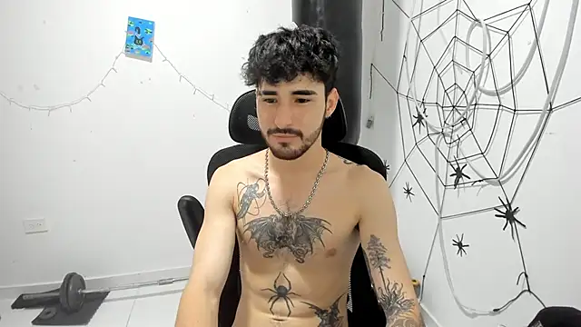 DmitriSanders live sex cam