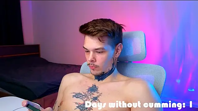 DENIS_HERE's cam snapshot